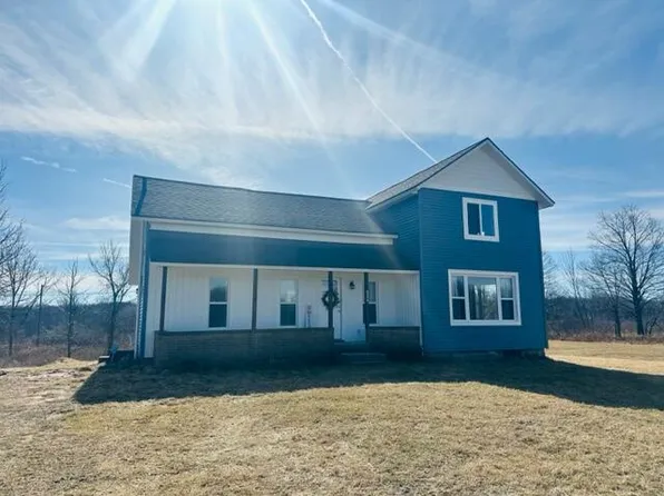 9296-18 Mile Rd NE, Cedar Springs, MI 49319
