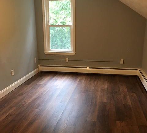 4th image of 1159 Smithfield Ave #4