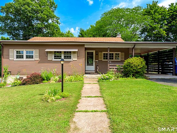 5th image of 53 Hilltop Drive