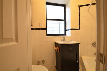 Rented by CITY SKYLINE REALTY INC