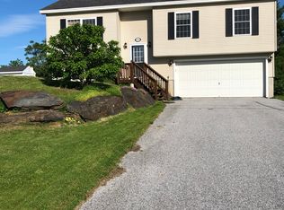 28 Glen Ridge Ln, Saint Albans, VT 05478