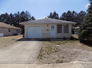 524 Jamaica Blvd, Toms River, NJ 08757