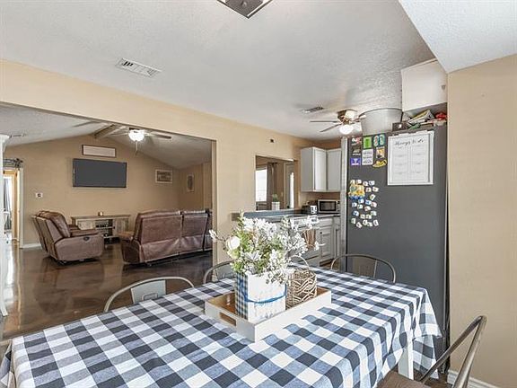 5th image of 409 Linda Dr