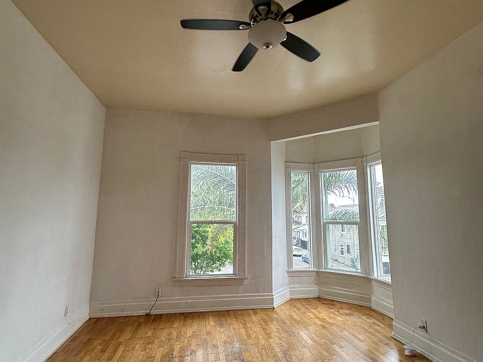 1st image of 848 E 15th St #B