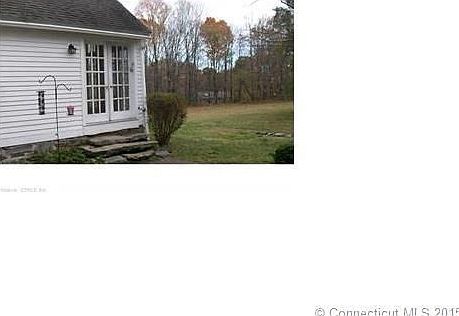 sunroom/yard from dining rm