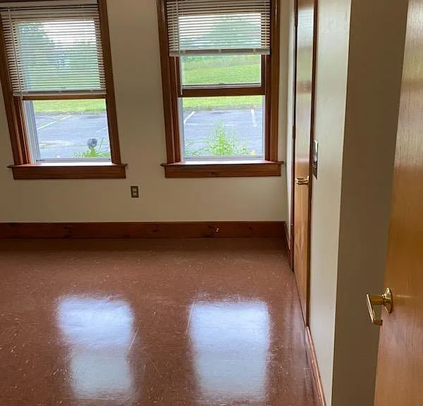 83 Sunderland Rd #5A — Photo 2