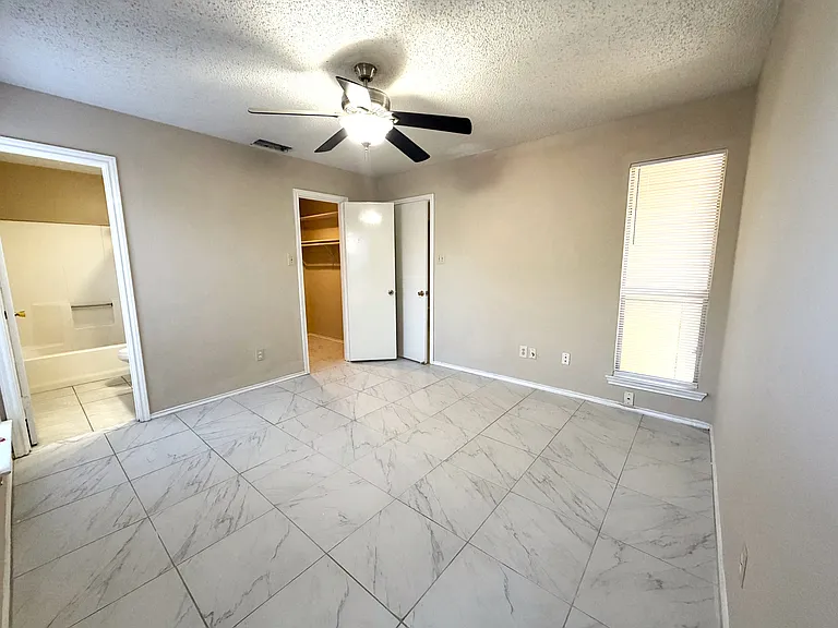 2032 Redwing Way — Photo 7