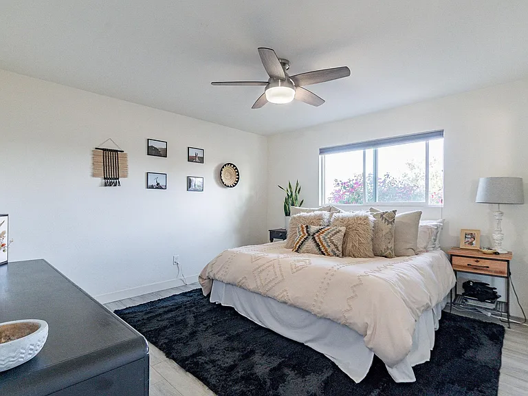 4724 E Polk St — Photo 12