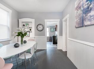 136 W 12th Ave, Vancouver, BC V5Y1T7