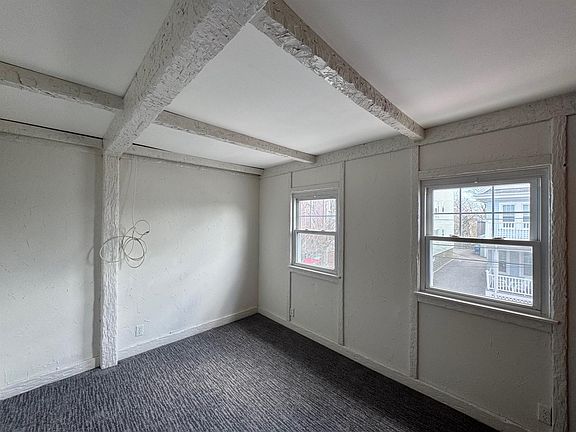 4th image of 67 Clarendon Ave