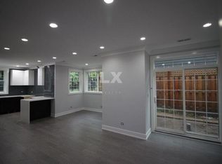 2145 W Fletcher St #2R, Chicago, IL 60618