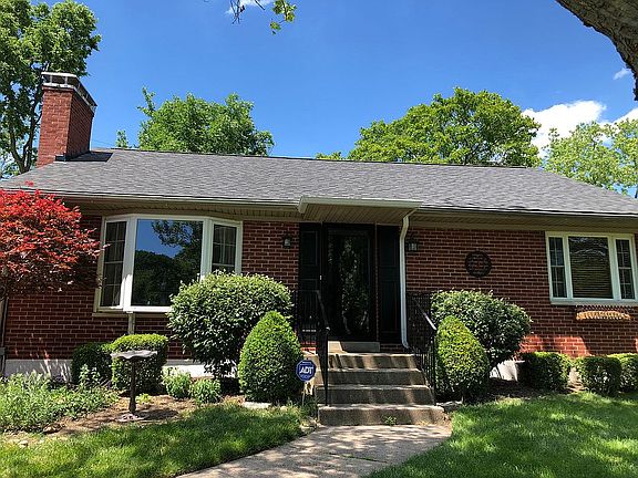 3rd image of 409 N Claridge Dr