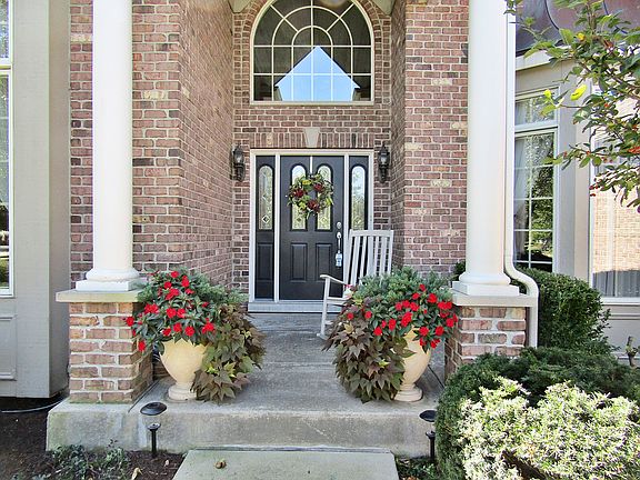 2nd image of 749 Twin Elms Ln