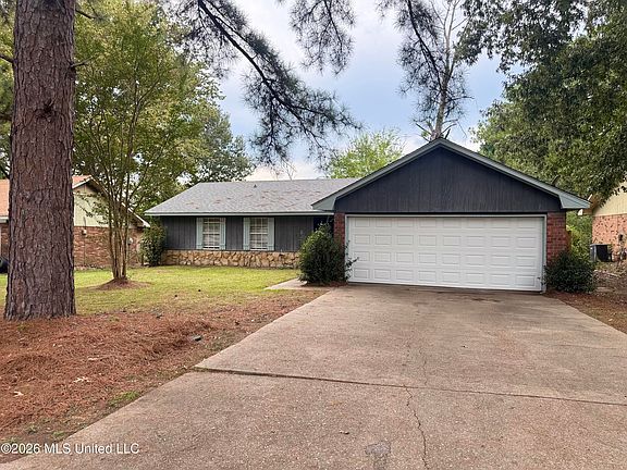 2nd image of 173 Thousand Oaks Cir