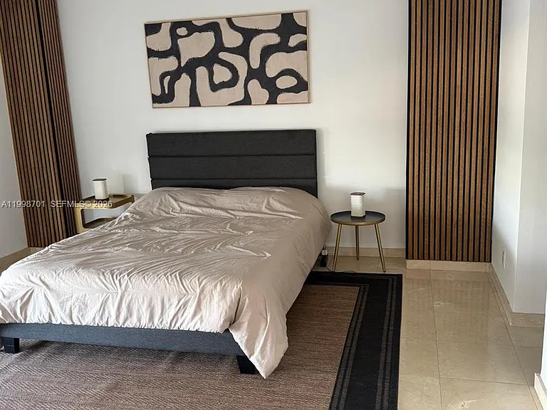19707 Turnberry Way #28C — Photo 12
