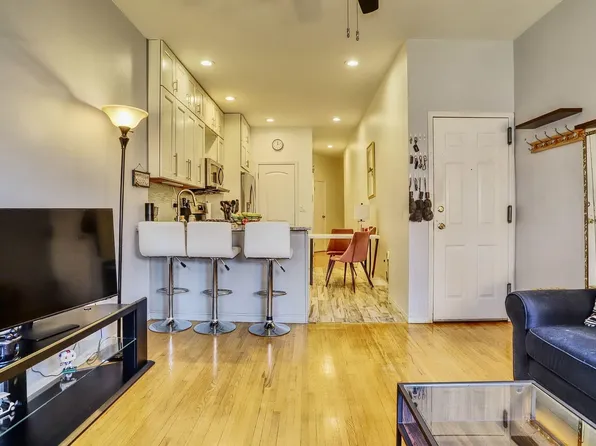 70 Park Avenue image 14 of 21