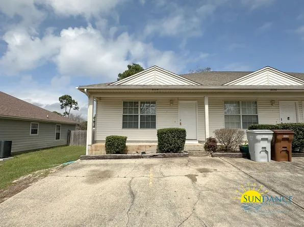 8134 Tavira St, Navarre, FL 32566