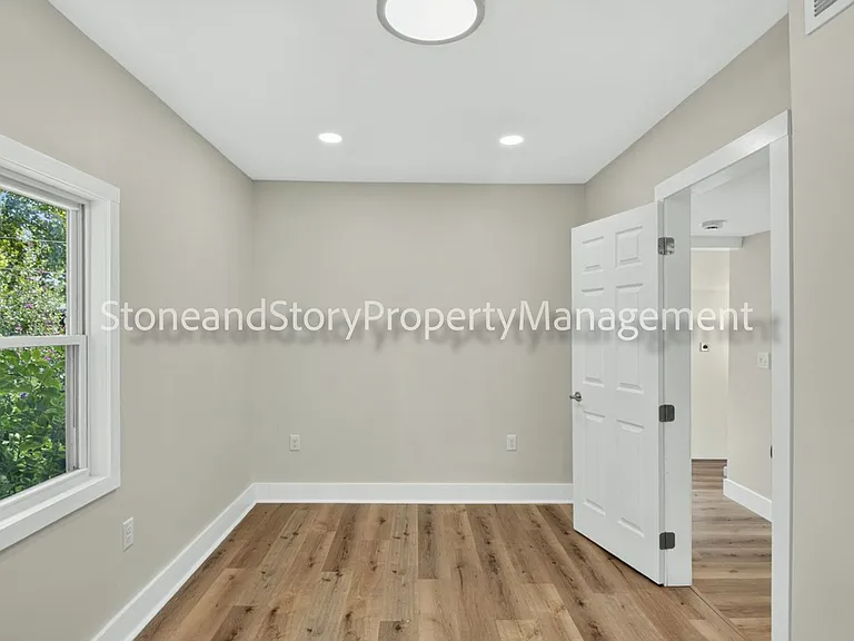414 NE Grattan St — Photo 14