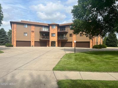 190 19th St SE APT 203, Watertown, SD, 57201