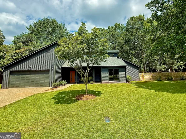 600 Applewood Ln NW, Marietta, GA 30064