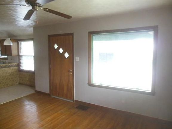 4th image of 5345 E 20th Pl