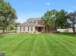 2010 Buckingham Dr, Jamison, PA 18929