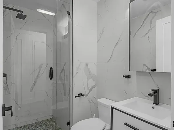 1094 Dean Street image 11 of 12