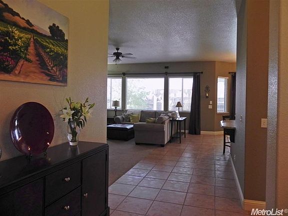 4th image of 1701 Cabhan Ct