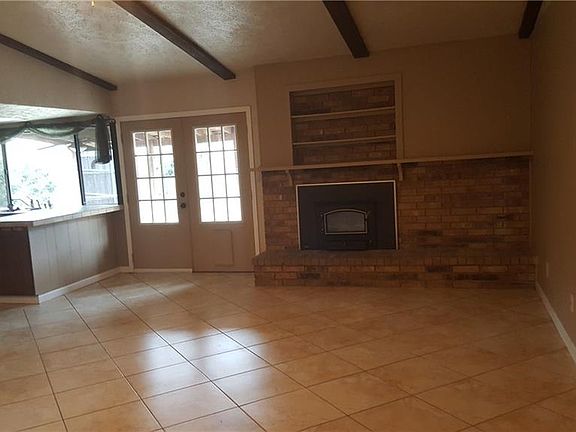 4th image of 2214 Belton Dr