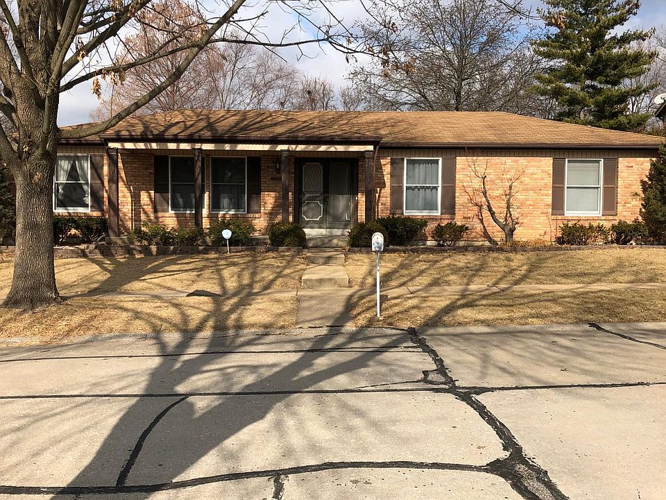 1st image of 10425 Liberty Trail Dr E
