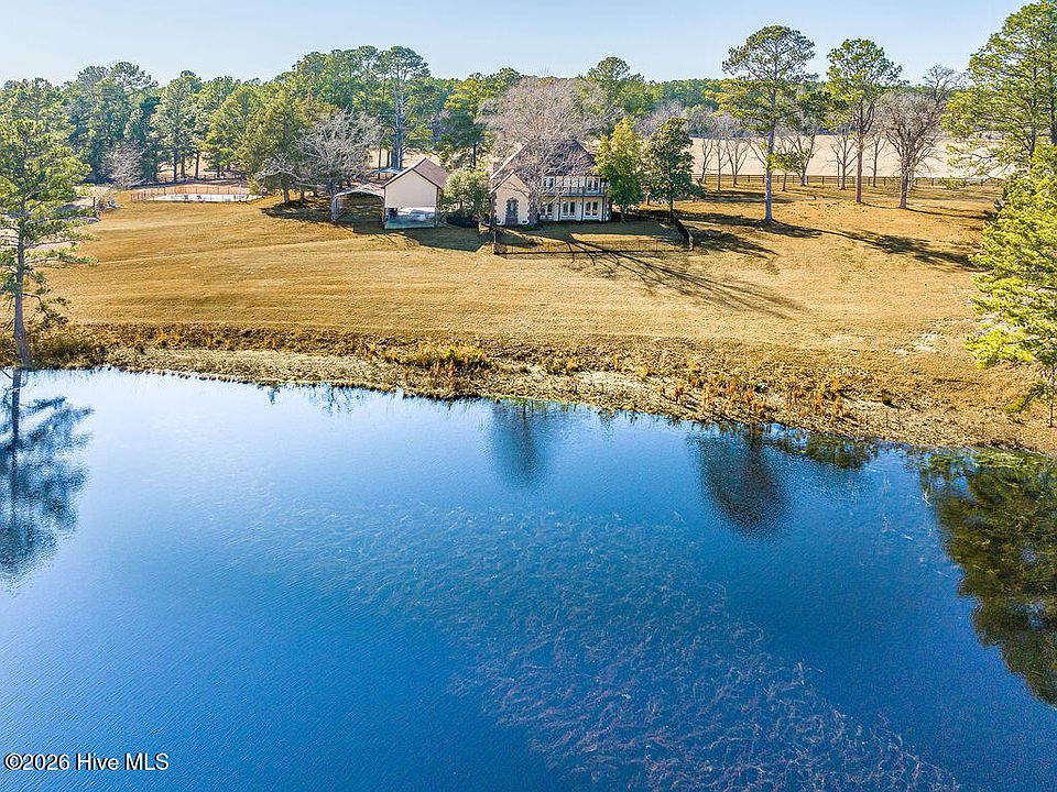 1st image of 450 Addor Road