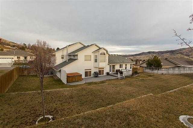 2nd image of 5211 Daisy Ln