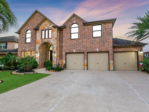 2nd image of 13104 Indigo Creek Ln