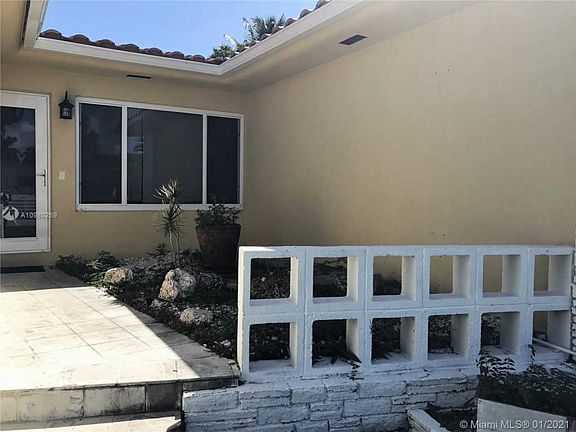 4th image of 9141 Garland Ave #9141