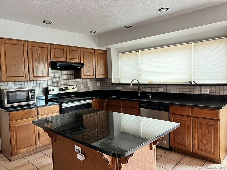 9881 Spring Hill Pl — Photo 9