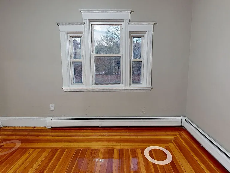 1011 Washington St — Photo 4