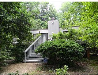 4th image of 204 Governors Dr