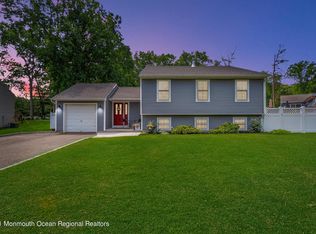 156 Jodie Rd, Manchester, NJ 08759