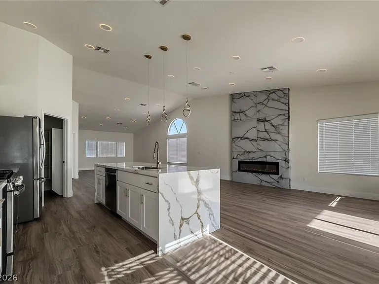 9205 Desert Village Ave — Photo 20