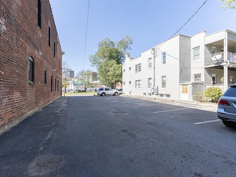 322 S Patterson Blvd — Photo 33