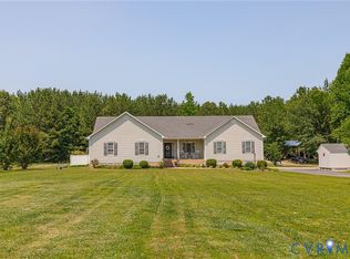 3860 Willow Creek Dr, Disputanta, VA 23842