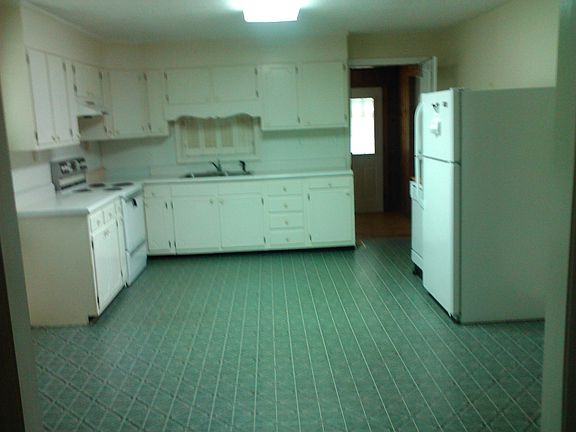 5th image of 205 Pecan Dr