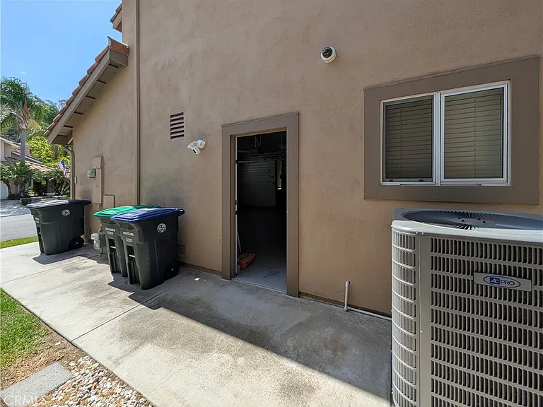 24411 Rue De Monet — Photo 30