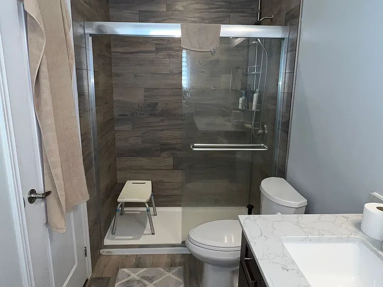 88 Baycliffe Dr — Photo 9