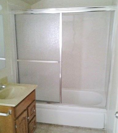 1381346115547_medium