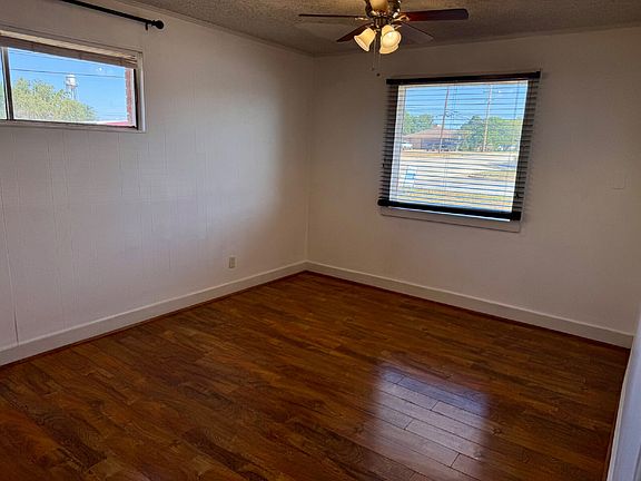 4th image of 1202 5th St