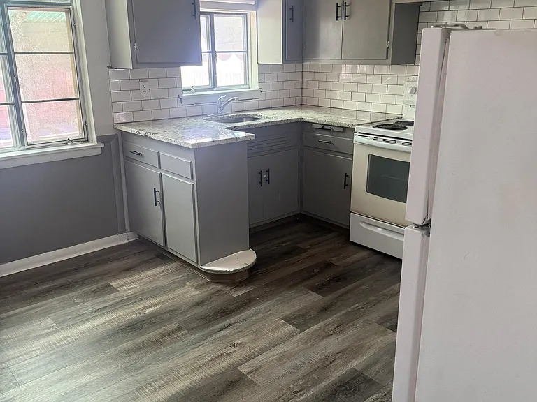 6236 Westminster Dr — Photo 21