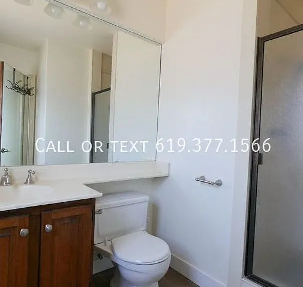 College Rental on 54th St. — Photo 34