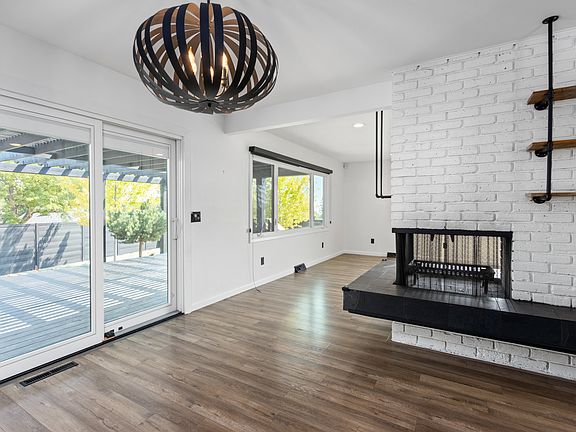 3rd image of 3440 Powderhorn Cir