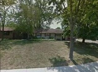 253 Edgehill Dr, Bolingbrook, IL 60440